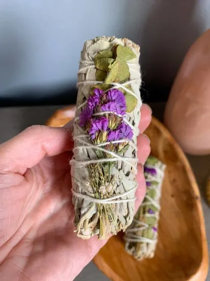 Picture of 'protection' Smudge Stick [White Sage + Eucalyptus]