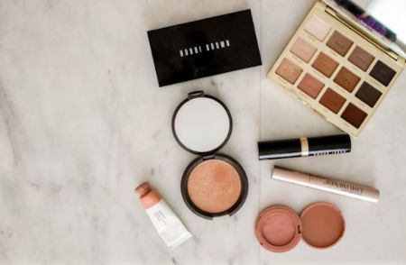 Picture for category Makeup